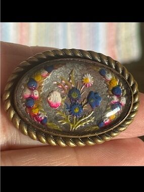 Antique Reverse Painted Glass Floral Brooch – Oval Gold Tone